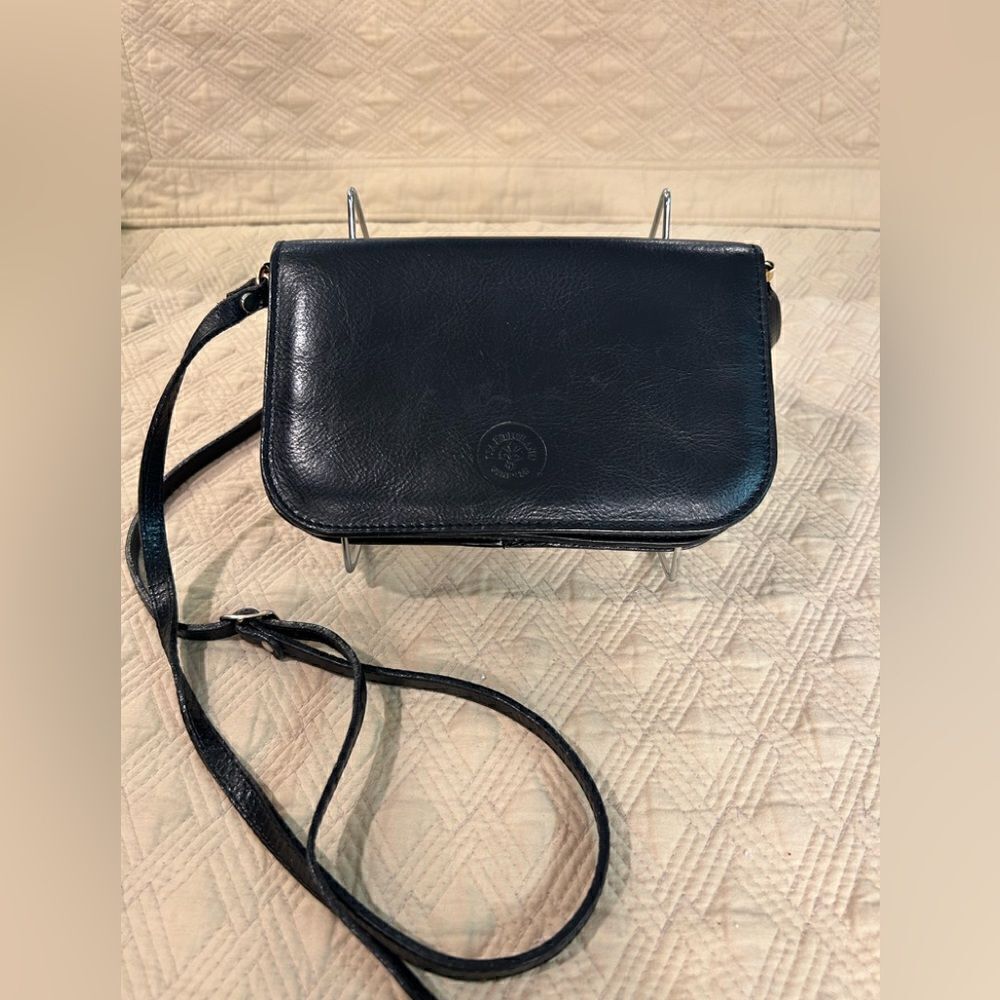 L’ Artigiano leather purse